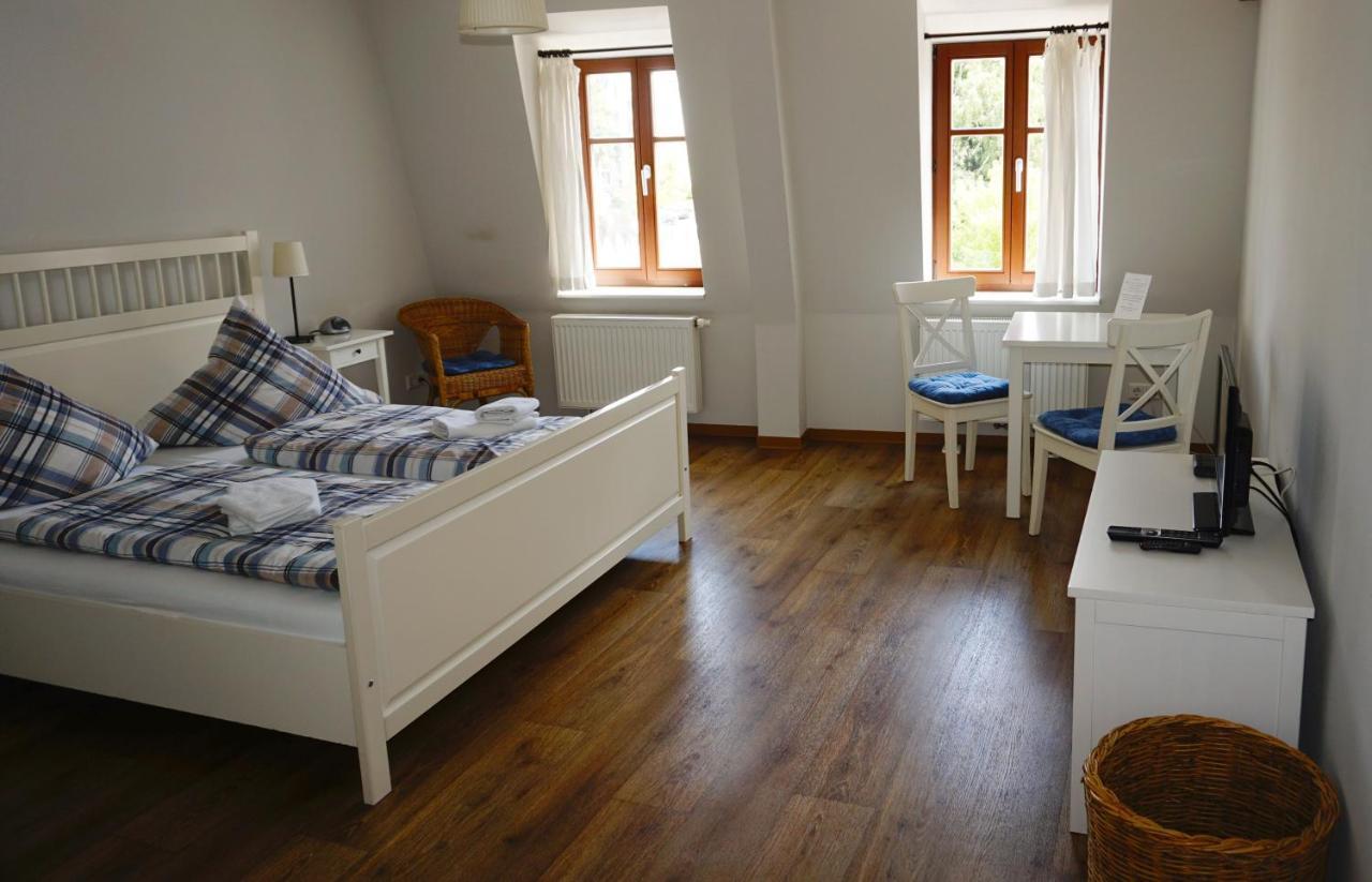 Pension Scharfe Ecke Hotell Görlitz Exteriör bild